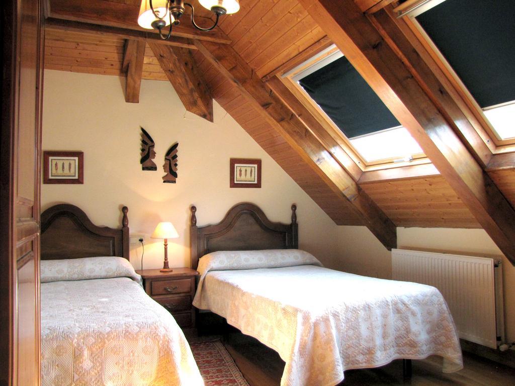 Casa Rural Burret Guest House Ochagavia Ngoại thất bức ảnh